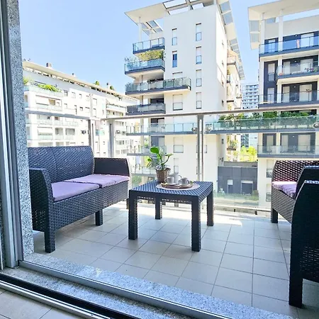 Daire Skyline Milano-terrazza E Box Auto Esclusivo Milano