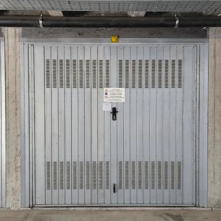 Daire Skyline Milano-terrazza E Box Auto Esclusivo