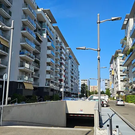 Daire Skyline Milano-terrazza E Box Auto Esclusivo Milano