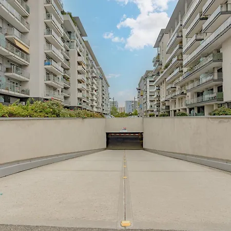 Skyline Milano-terrazza E Box Auto Esclusivo